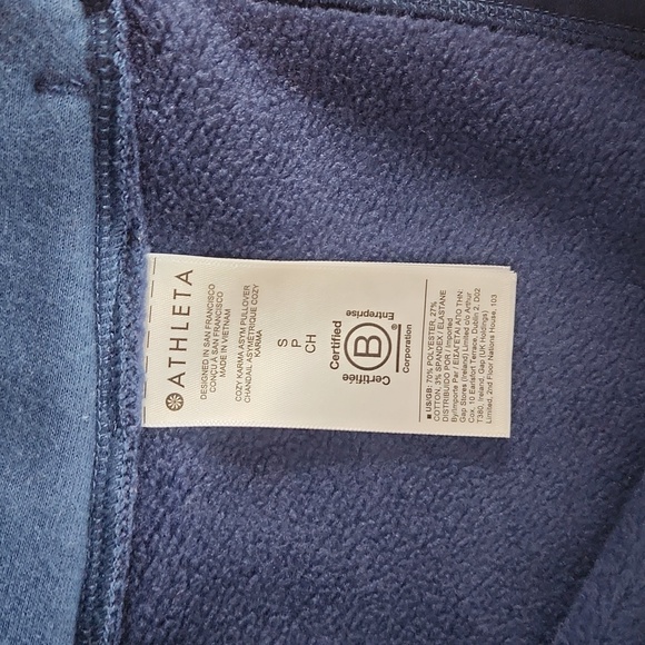 Athleta Women's Cozy Karma Zip Neck Sweatshirt - Picture 9 of 9